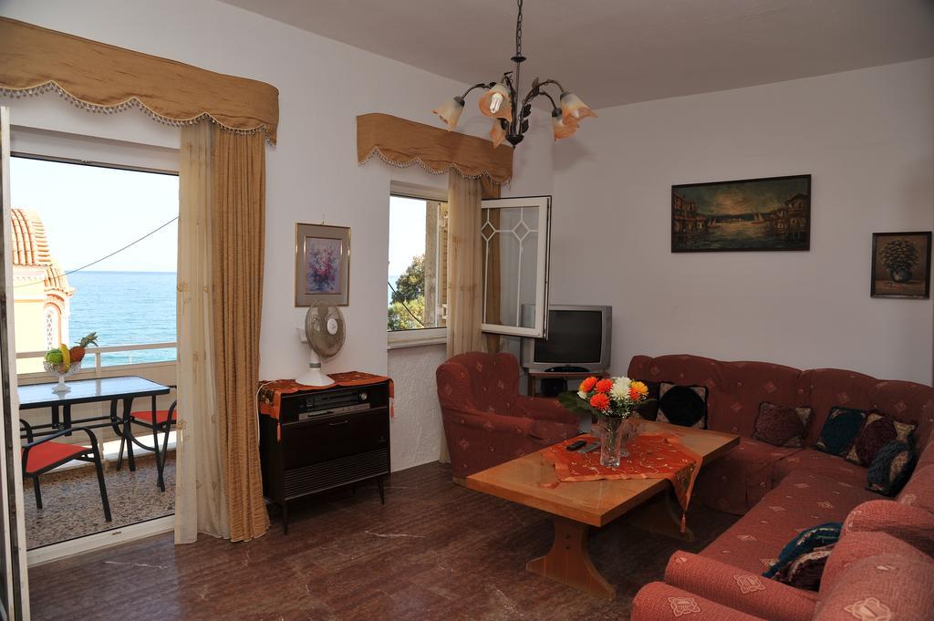 Apartment Froso On The Beach Rethymno Pokoj fotografie